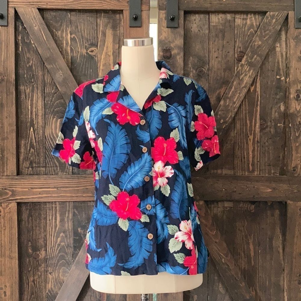 La Cabaña Rayon Tropical front button top Sz-Small